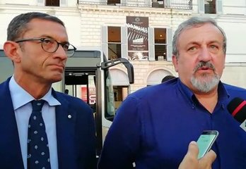 L'ospedale di Trani fa litigare Emiliano e Bottaro. Il governatore: «Le sue, passeggiate elettorali». Il sindaco: «Ascolto i cittadini e gli chiedo rispetto»