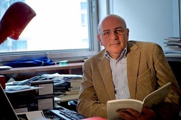 Oggi, a Trani, presentazione del libro di poesie di Enzo Quarto, 