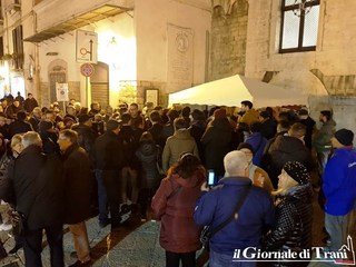 Ospedale di Trani, per il momento nessuna petizione. Ma gli organizzatori prima chiedono le dimissioni del sindaco, poi chiudono in anticipo