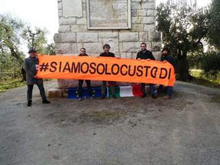 Trani, ripulito l'epitaffio della Disfida di Barletta