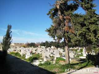 Gara per l'ampliamento del cimitero le imprese stoppate vanno al Consiglio di Stato: il Comune di Trani resisterà in giudizio