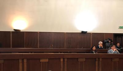 Il sindaco di Trani resta in sella fra gli applausi: la maggioranza si ricompatta sulla rimodulazione dell'Irpef, gran parte dell'opposizione lascia l'aula