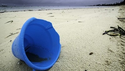 Puglia, a disposizione dei Comuni 4 milioni di euro per rimuovere i rifiuti presenti sulle aree costiere