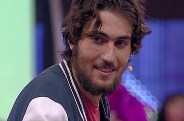 Trani in tv, parte prima: ad Enrico Anzelmo non riesce la scalata, ma da Bonolis regala freddure