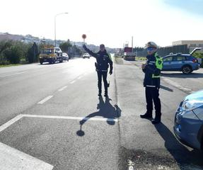 Percolato disperso sulle strade per Massafra, il prefetto di Taranto ordina ad Amiu di pagare 3000 euro e ripristinare i luoghi: l'azienda di Trani si opporrà