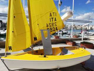 Lega navale di Trani, presentata l'imbarcazione per diversamente abili, «Piccola Manua»