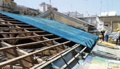 AGGIORNATO. Trani, iniziati i lavori di rimozione del tetto in amianto dell'ex Supercinema