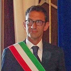 VIDEO. Bottaro presenta la giunta e si coccola Avantario: «Il mio primo vice sindaco». Favore ricambiato dopo diciassette anni