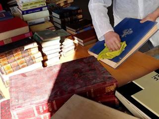 Recupero libri dalla biblioteca di Trani, raccolta ferma a 6.970 euro