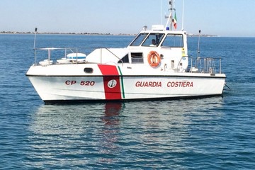 Nuovi lidi a Trani, la Guardia costiera ne stoppa uno a ponente: sequestrata l'area demaniale