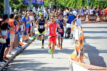 Trani, oggi la gara nazionale di Triathlon: tutte le info sulla viabilità. Chiuso il Ponte Lama