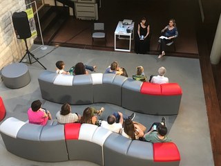 Polo museale di Trani, le cugine Cancellieri leggono libri e regalano emozioni