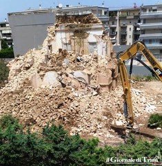 Trani, addio per sempre all'ottocentesca Villa Maggi: oggi la demolizione definitiva a due anni di distanza dal crollo parziale