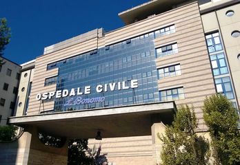 Stazionario il 16enne di Trani precipitato dal muretto del boschetto. Ancora da accertare le cause della caduta