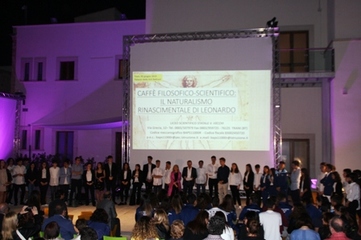 A Palazzo Beltrani i ragazzi del «Vecchi» con il «caffè filosofico» rendono omaggio a Leonardo da Vinci