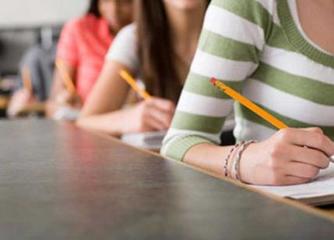 Maturità, la lettera dell'assessore regionale Leo agli studenti pugliesi