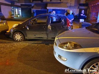 Moto contro auto in via Malcangi: centauro in ospedale e danni anche per una vettura parcheggiata