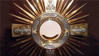 VIDEO. Trani religiosa, la solennità del Corpus Domini