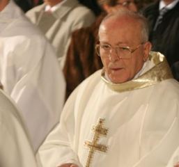 Fra il pellegrinaggio agli Angeli Custodi e le esequie di questa sera, nella cattedrale di Trani, l'Azione cattolica ricorda commossa don Savino Giannotti