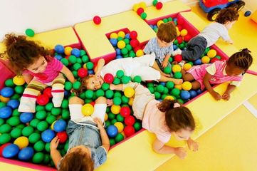 Buoni servizio per minori di Trani e Bisceglie: domande fino al 20 settembre grazie alla proroga della Regione Puglia