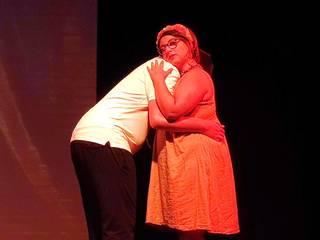 L'esempio di Frida, per andare oltre l'ostacolo: Trani, il Giullare inizia con un bell'omaggio alla Khalo