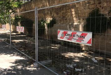 Sicurezza preventiva, a Trani altre cento transenne ed altrettanti orsogril: spesa, 17.500 euro