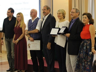Premio nazionale Giovanni Bovio, in archivio la cerimonia finale. Gli organizzatori: «Nessun rappresentante del Comune di Trani»