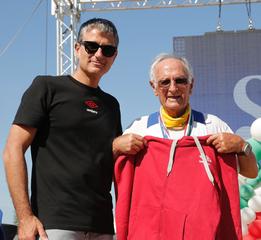 Tranincorsa, Umbro premia la tenacia del concorrente più anziano: Vincenzo Mirizzi di 86 anni