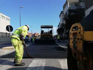 Rifacimento stradale: oggi sarà completato l'intervento in viale Spagna, domani si inizia in corso Imbriani