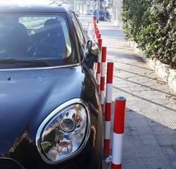 Trani, se non bastano i paletti piovono multe. Ma sul lungomare che già chi sfida apertamente le istituzioni