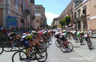 Giro d'Italia 2020, confermata la tappa Giovinazzo-Vieste: il 17 maggio la carovana rosa passerà da Trani