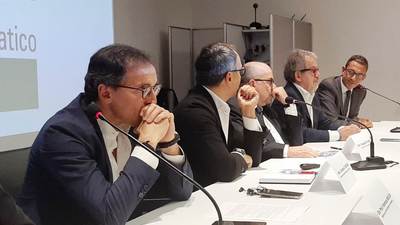 Dal voto in Umbria al confronto a Trani. Maroni: «La Lega cresce e l'Emilia sarà decisiva». Boccia: «Dobbiamo avere il coraggio di andare avanti per il bene del Paese»