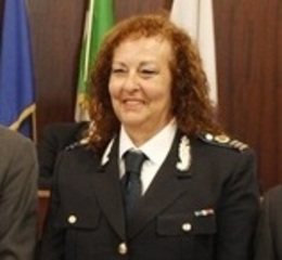 Dedizione e sorriso, tutto finito a 59 anni: la Polizia locale di Trani piange Tina Barone