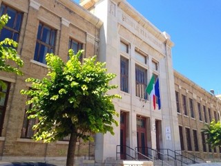 Scuola De Amicis di Trani, ieri è ripartito il progetto 