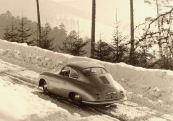 Trani, oggi appuntamento imperdibile per gli amanti delle quattro ruote: in città arrivano oltre 50 Porsche