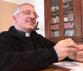 Trani religiosa, Monsignor D'Ascenzo incontra i giornalisti: «Auguro di sentire Gesù come fedele compagno di viaggio»