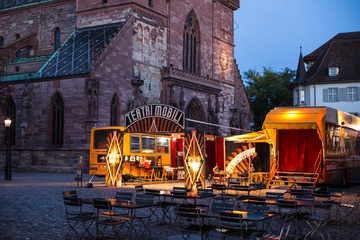 «Trani sul filo», stamani la presentazione ufficiale della seconda edizione. Confermati chapiteau e spettacoli in piazza Gredenigo