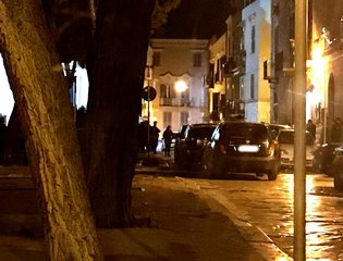 Si accascia durante la cena di Natale in un locale di Trani: l'accertamento diagnostico chiarirà le cause della morte improvvisa di un 24enne di Andria