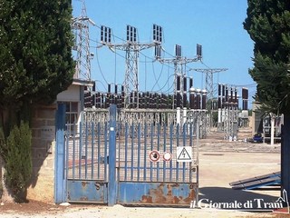 Busta sugli isolatori della cabina primaria di via Andria: così è nato il blackout che, ieri sera, ha bloccato Trani per 25 minuti