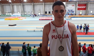 Salto con l'asta, Vincenzo Belardi al meeting nazionale di Fermo sfiora il suo record personale