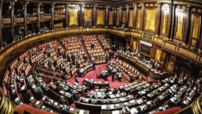 Referendum sulla riduzione di parlamentari, alle urne il 29 marzo: i residenti all'estero voteranno per corrispondenza