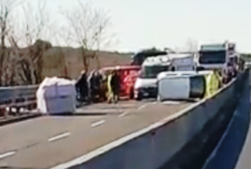 Incidente sulla SS16 tra Trani sud e Bisceglie nord: donna in codice rosso. Forti disagi alla circolazione e uscita obbligata a Trani-centro