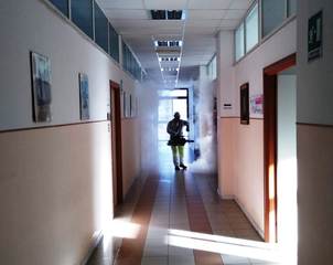 VIDEO. Coronavirus a Trani, dopo il decreto del Governo chiude la biblioteca e proseguono le igienizzazioni. Bottaro fa il punto