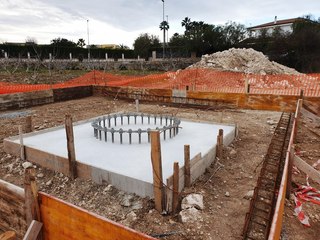 Il Comune di Trani stoppa la nuova antenna telefonica di Capirro: «Su quel terreno c'è già un altro progetto ed è incompatibile»