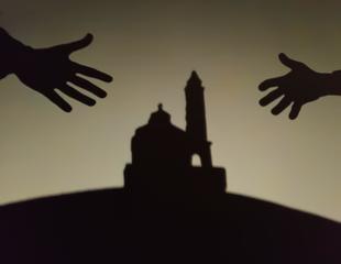 Coronavirus, torneremo a stringerci più forte: la speranza nello scatto di Federico Valenziano