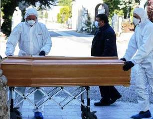 VIDEO. Coronavirus, una piazza o una strada di Trani sarà intitolata alle «Vittime del 2020». Bottaro: «E che sia una Pasqua serena e responsabile»