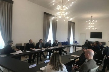 Coronavirus, il prefetto convoca i sindaci per pianificare la «fase 2». Intanto, superati i 45mila controlli ed oltre 3500 fra denunce e sanzioni