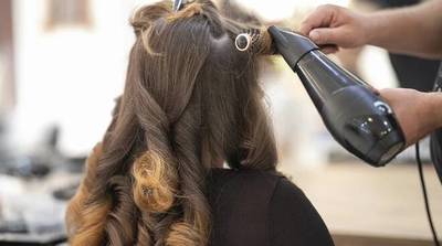 Coronavirus, le linee guida di Confesercenti per la riapertura di centri estetici e parrucchieri