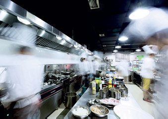 Fase 2, diciotto attività della ristorazione scrivono alle istituzioni: «Ripartire da soli è impossibile, serve il vostro aiuto». Tutte le richieste