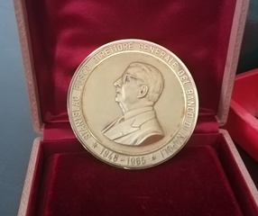 Ritrovata in una cassaforte una medaglia d'oro di mezzo chilo dedicata a Stanislao Fusco, già cittadino onorario di Trani. Gli sarà intitolata una sala di lettura della biblioteca